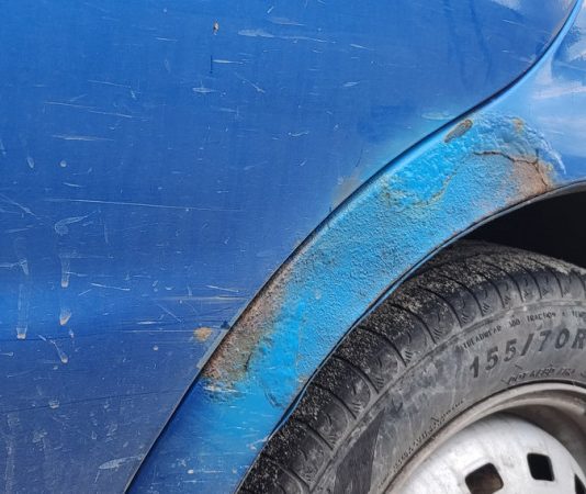 Експерт розповів, як виробники насправді обробляють кузов машин