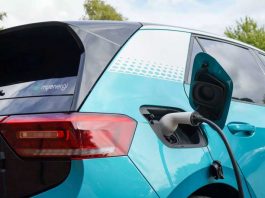 Чому в Україні багато говорять про електромобілі, але мало хто їх купує