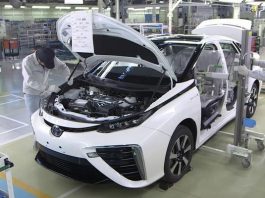 Чекати на нову Toyota доведеться ще довше – названо несподівану причину