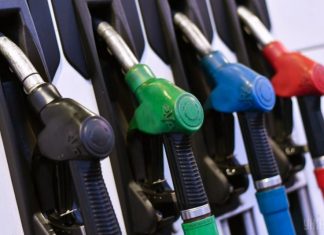 Мінекономіки запевняє водіїв: витрати на пальне не зростуть