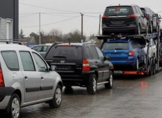 В Україні хочуть по-новому розмитнювати автомобілі