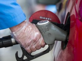 Українці стали менше купувати дизельні авто