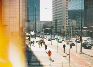 Штрафи у Польщі: за що доведеться платити пішоходам та водіям