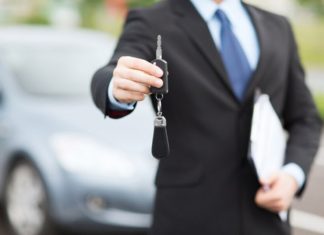 Українці масово пересідають на нові типи автомобілів