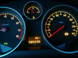 Чому світиться лампочка ABS і як це виправити