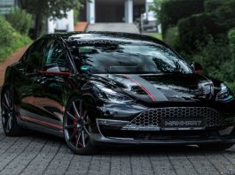 Подивіться на Tesla Model 3 з крутим тюнінгом від Manhart