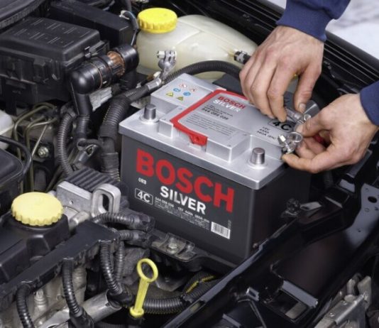 Названо 3 причини чому розряджається акумулятор у авто