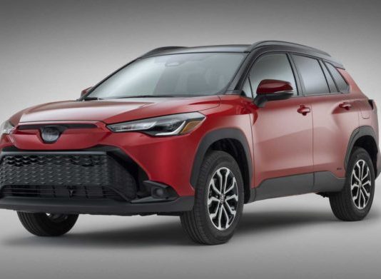 У 2023 році буде представлено абсолютно нову Toyota Corolla Cross