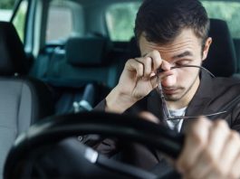 З якими захворюваннями не можна сідати за кермо авто – список