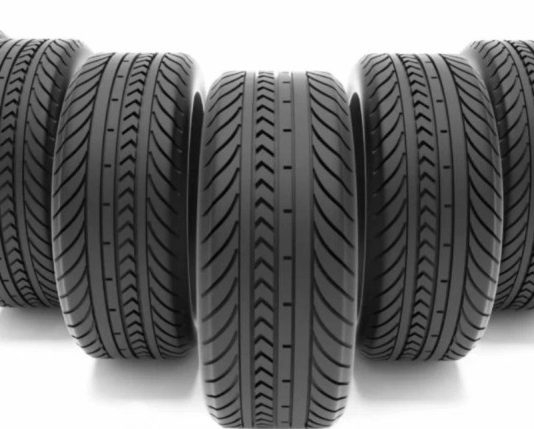 Чи варто використовувати всесезонні шини взимку: аргументую простими словами