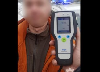 У поліції затримали п’яного водія, який їде зустрічкою