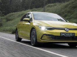 Новий Volkswagen Golf переведуть на електротягу: в компанії пояcнили, що буде з культовою назвою
