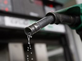 Українців попереджають про можливий дефіцит палива