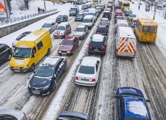 Водіям варто приготуватися: машини страхуватимемо за новими правилами – всі деталі