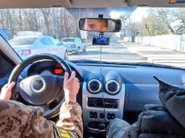 Водії в Україні змушені перескладати на права через чужі штрафи