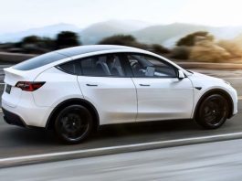 Власники електромобілів Tesla почали активно розпродувати свої машини