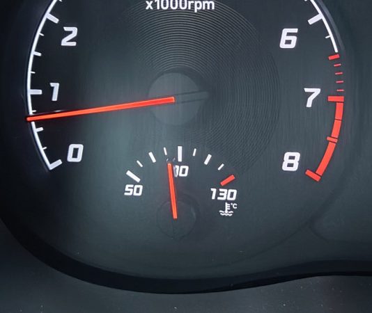 Автоексперти пояснили, чому навіть сучасні двигуни необхідно прогрівати взимку