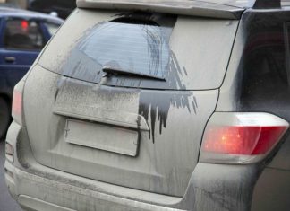 В Україні поліція штрафує водіїв за номерні знаки