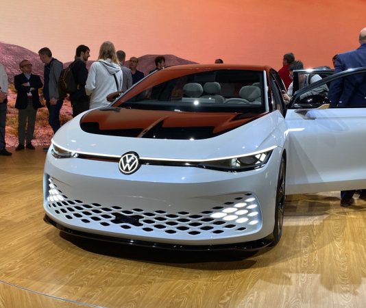 Volkswagen Golf не помре, але перевтілиться