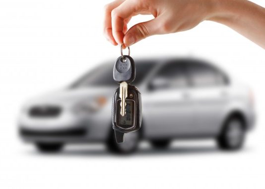 Які автомобілі купують в Україні до 5 тисяч доларів