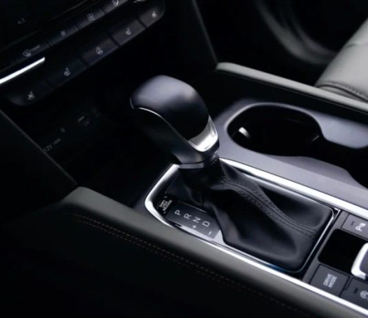 Експерти назвали найголовнішу помилку при паркуванні автомобіля з АКП