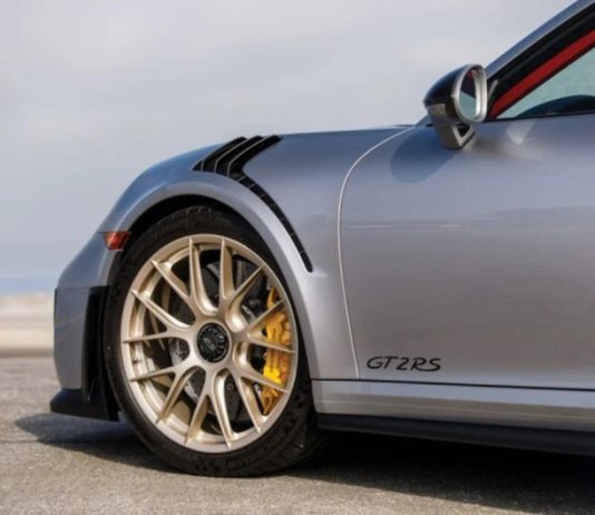 Топ-5 автомобілів з найкращими гальмами