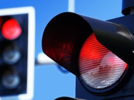 На світлофорах з’явиться четвертий сигнал: що він означатиме