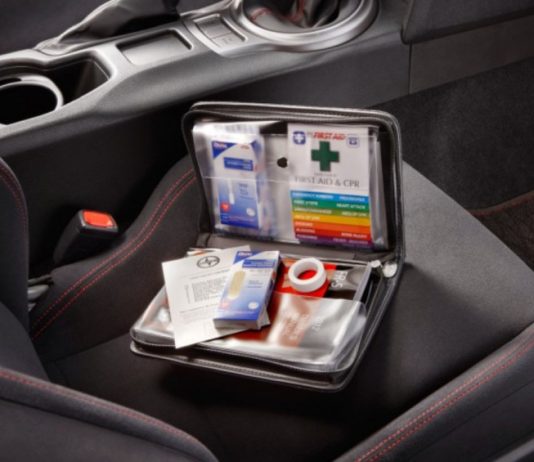 Навіщо водіям презервативи в аптечці: десять ситуацій, у яких вони можуть стати в нагоді