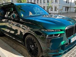 В Україні помітили топовий BMW Alpina XB7 за 200 000 доларів – фото