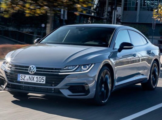 Українська поліція придбала шикарні автомобілі Volkswagen Arteon за 2,5 мільйона