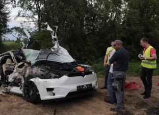 Скільки аварій трапилося під керуванням автопілота Tesla – статистика