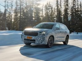 Skoda відчуває великий позашляховик на гоночній трасі