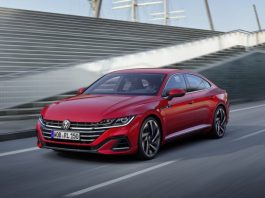 Нацполіція закупила спортивні 280-сильні Volkswagen за ціною понад 2 млн гривень