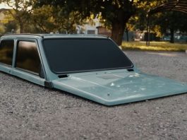 В Італії побудували найнижче авто у світі, відео