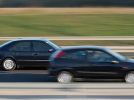 Стосується кожного водія в Україні: що треба знати про випередження та обгін авто на дорозі