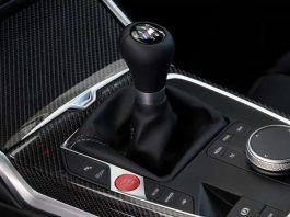 Електричним суперкарам BMW додадуть фейкову коробку передач