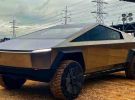 Tesla Cybertruck міг мати зовсім інший вигляд. Розсекречено фотографії раннього концепту