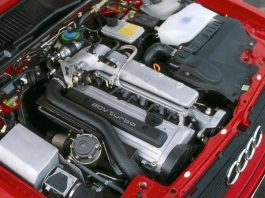 Експерт розповів, чи потрібно прогрівати двигун автомобіля влітку