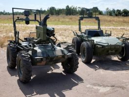 В Україні показали тест-драйв роботів-камікадзе, які задіяли на фронті