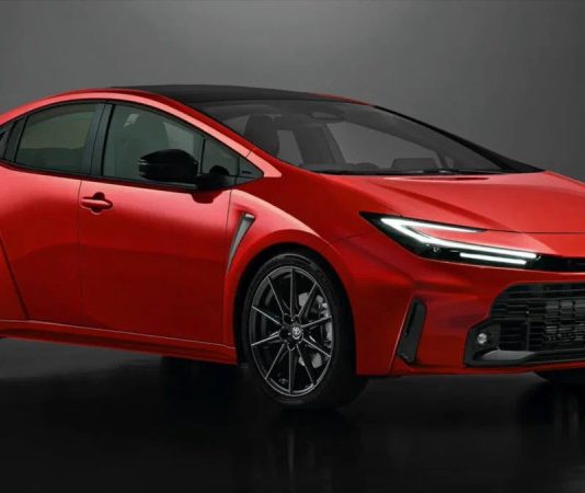Найпотужніший і найкерованіший Toyota Prius показали на перших рендерах