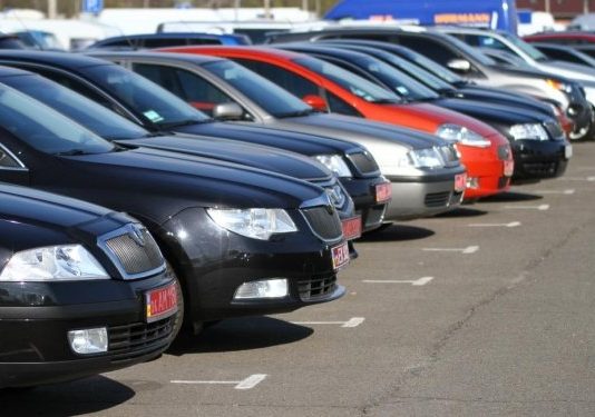 В Україні хочуть спростити процедуру ввезення авто для двох категорій населення