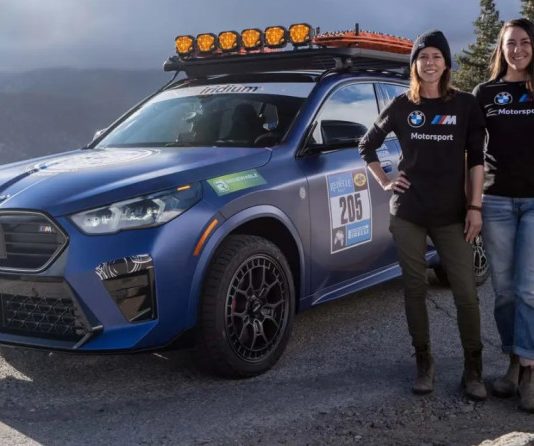 Дебютував BMW X2 M35i 2024 року з всюдихідними шинами для ралі Rebelle