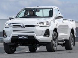 Toyota таємно показала електричний Hilux покупцям