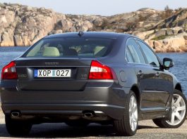 За ними не заіржавіє: розкрито автомобілі, які не згниють