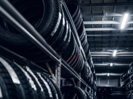 Як правильно зберігати шини взимку: автовласникам на замітку