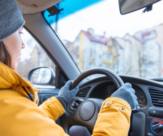Водіння в ожеледицю: що потрібно знати водію