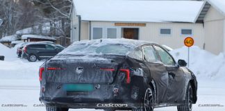 Новий седан Kia K4 вперше показали наживо