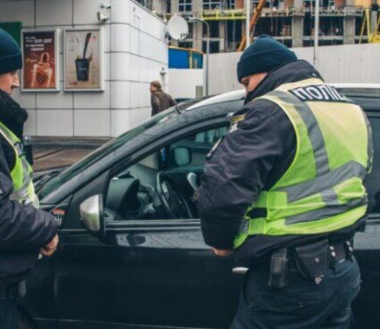 Коли водієві не обов’язково пред’являти документи поліцейському