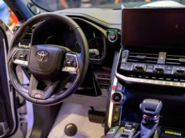 Toyota оголосила заборону на керування автомобілями Corolla, Matrix та RAV4