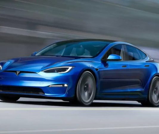Компанія Tesla оголосила про масштабне відкликання автомобілів у Китаї